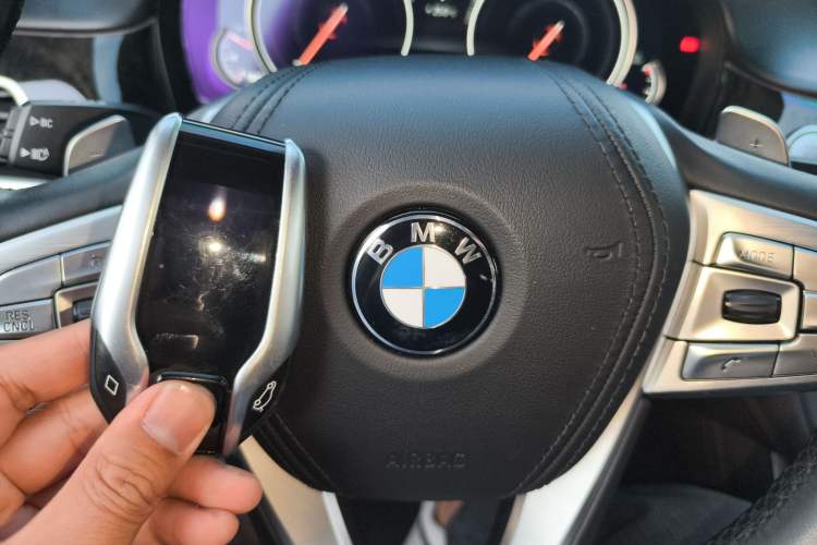 Used BMW 7 Series 2018 740Li Leading Model Excellence Package Vehicle Key