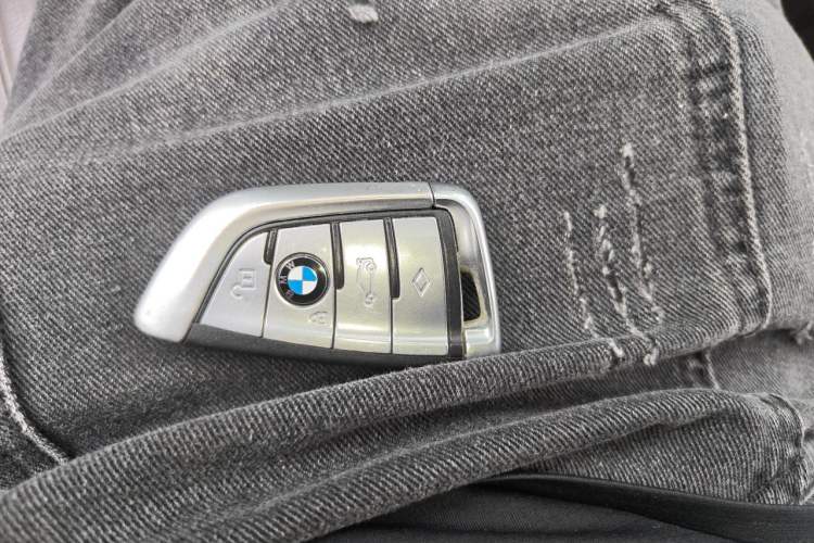 Used BMW 7 Series 2018 730Li Leading Model Excellence Package Vehicle Key