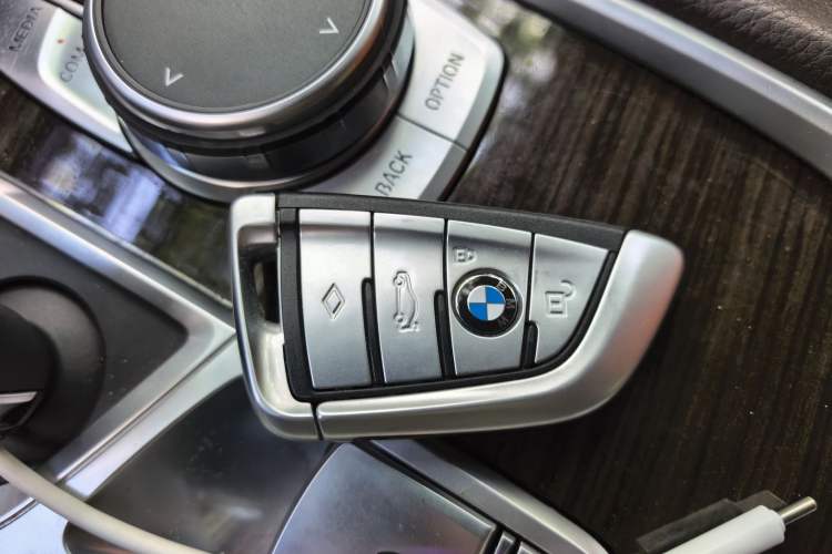 Used BMW 7 Series 2018 730Li Leading Model Excellence Package Vehicle Key