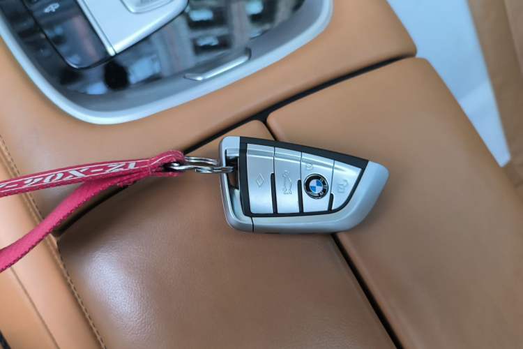 Used BMW 7 Series 2018 740Li xDrive Luxury Edition M Sport Package Vehicle Key