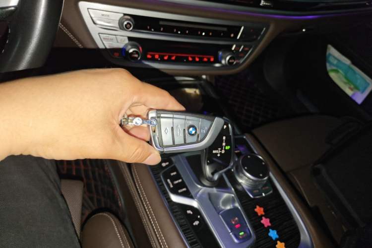 Used BMW 7 Series 2018 740Li M Sport Package Leading Model Vehicle Key