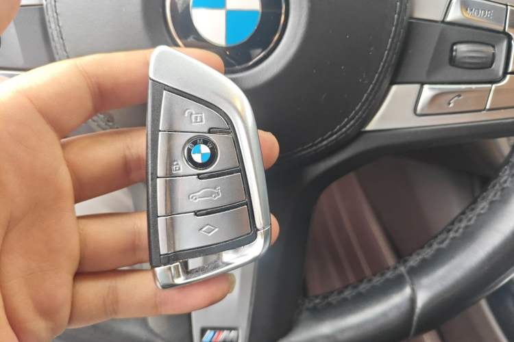 Used BMW 7 Series 2018 730Li Leading Model M Sport Package Vehicle Key