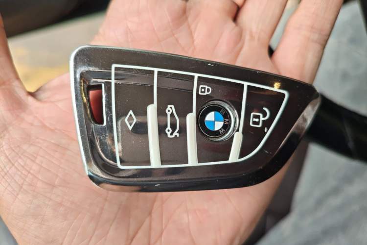 Used BMW 7 Series 2018 730Li Leading Model Excellence Package Vehicle Key