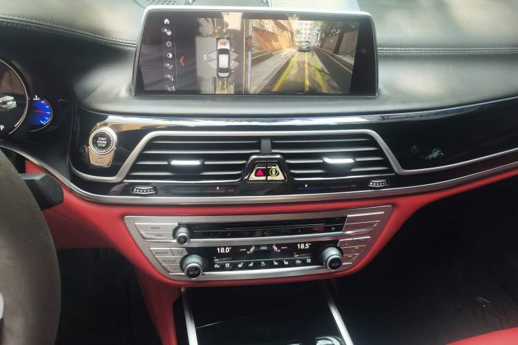 Used BMW 7 Series 2018 740Li xDrive Luxury Edition M Sport Package Audio And AC Panel