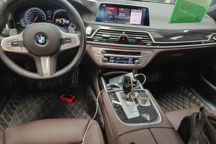 Used BMW 7 Series 2018 730Li Leading Model M Sport Package Audio And AC Panel