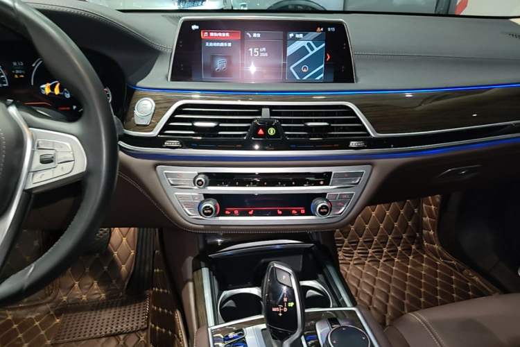 Used BMW 7 Series 2018 730Li Leading Model Excellence Package Audio And AC Panel