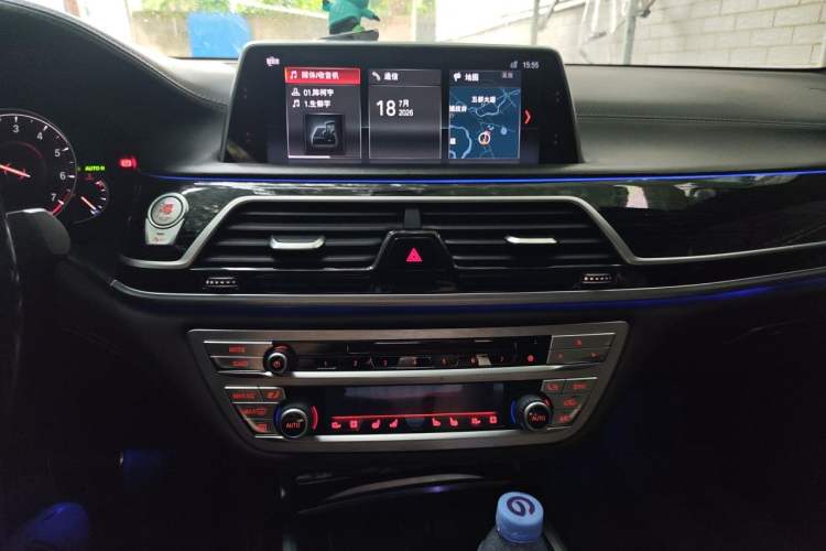Used BMW 7 Series 2018 730Li Luxury Edition M Sport Package Audio And AC Panel