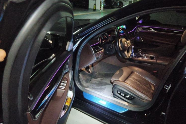 Used BMW 7 Series 2018 730Li Luxury Edition M Sport Package Driver Seat