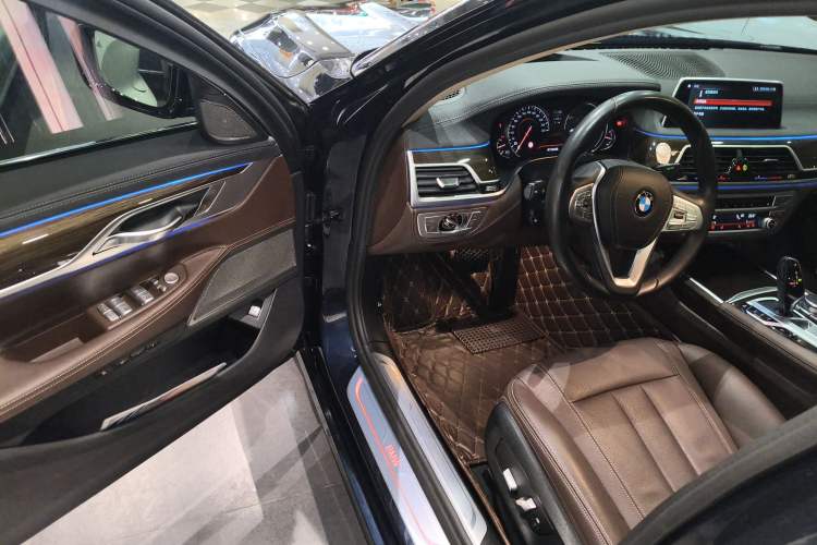 Used BMW 7 Series 2018 730Li Leading Model Excellence Package Driver Seat