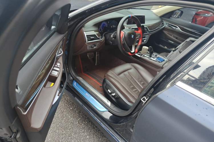 Used BMW 7 Series 2018 730Li Leading Model Excellence Package Driver Seat