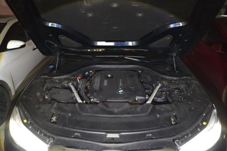 Used BMW 7 Series 2018 740Li M Sport Package Leading Model Engine Bay