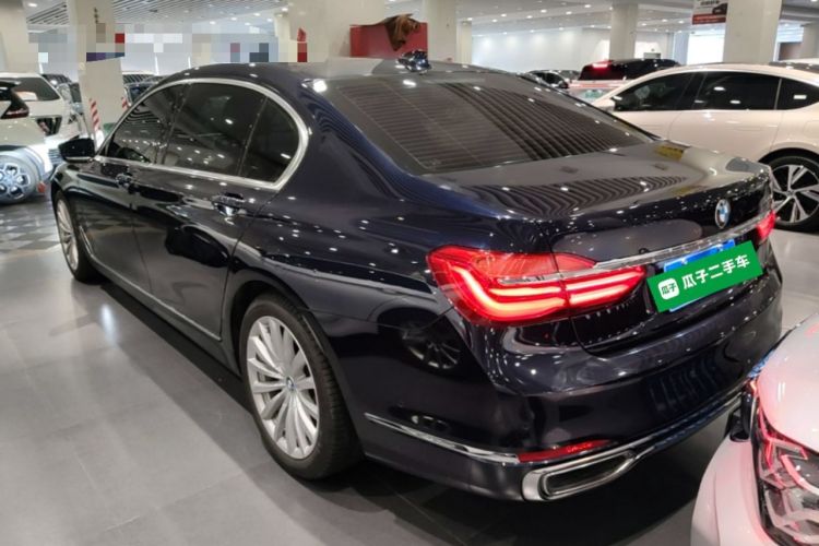 Used BMW 7 Series 2018 730Li Leading Model Excellence Package Exterior 2
