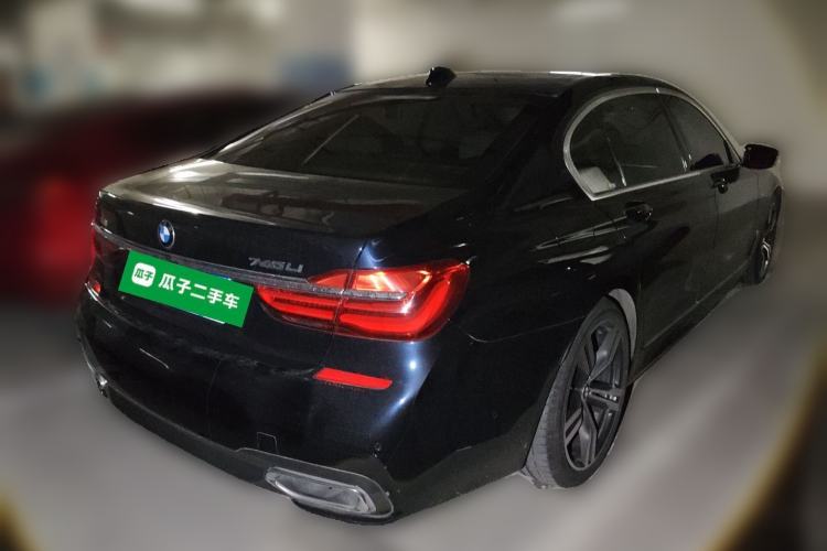 Used BMW 7 Series 2018 740Li M Sport Package Leading Model Exterior 5