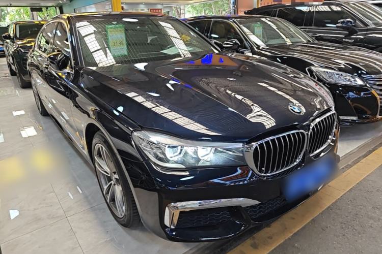 Used BMW 7 Series 2018 730Li Leading Model M Sport Package Front Right 45 Deg