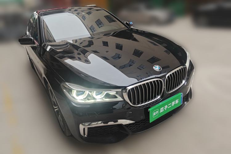 Used BMW 7 Series 2018 740Li xDrive Luxury Edition M Sport Package Front Right 45 Deg