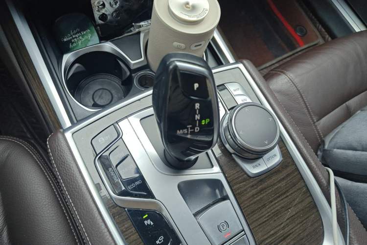 Used BMW 7 Series 2018 730Li Leading Model Excellence Package Gear Lever