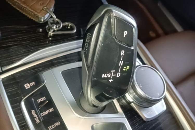 Used BMW 7 Series 2018 730Li Luxury Edition M Sport Package Gear Lever