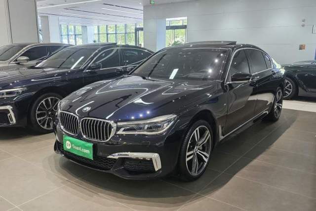 Ojetý BMW 7 Series 2018 740Li xDrive Luxury Edition M Sport Package