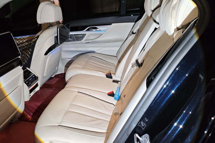 Used BMW 7 Series 2018 740Li M Sport Package Leading Model Interior 4