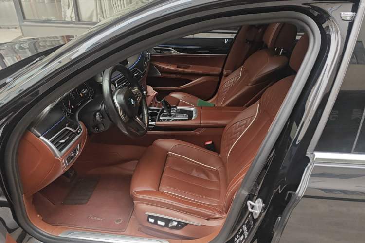 Used BMW 7 Series 2018 740Li xDrive Luxury Edition M Sport Package Left Front Seat