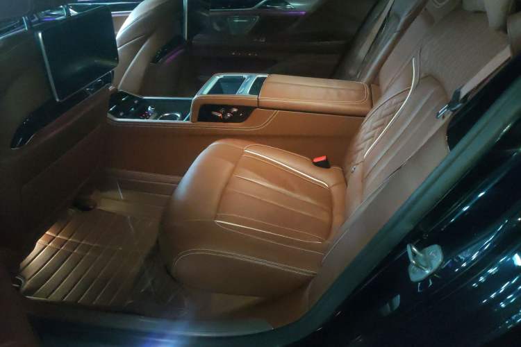 Used BMW 7 Series 2018 750Li xDrive M Sport Package Left Rear Seat