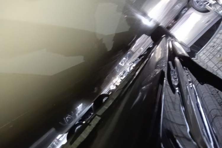 Used BMW 7 Series 2018 730Li Luxury Edition M Sport Package Left Side Sill