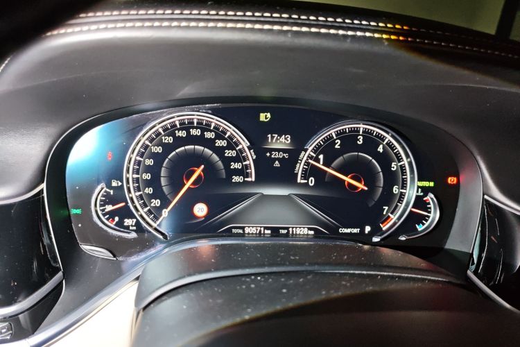 Used BMW 7 Series 2018 740Li M Sport Package Leading Model Odometer Close Up