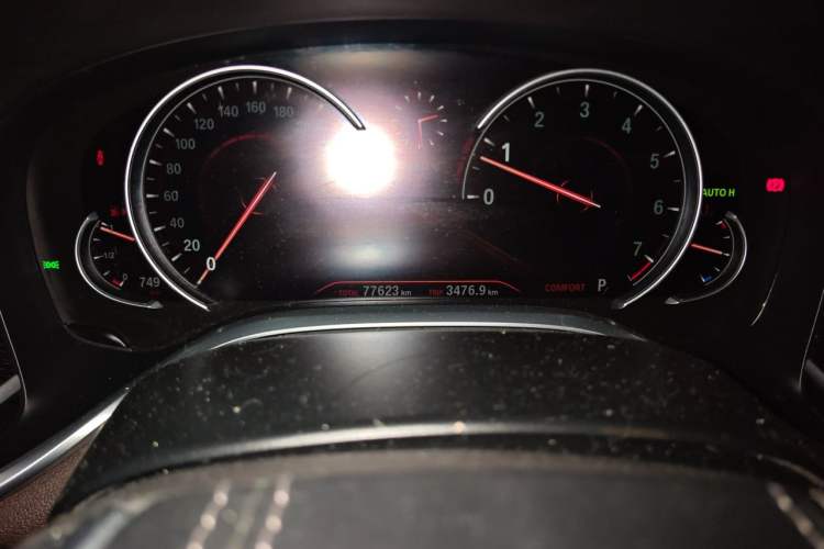 Used BMW 7 Series 2018 730Li Luxury Edition M Sport Package Odometer Close Up