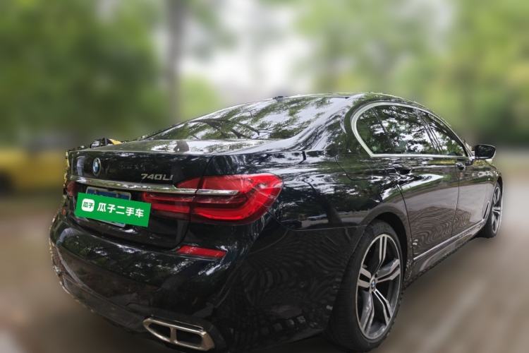 Used BMW 7 Series 2018 740Li xDrive Luxury Edition M Sport Package Rear Right 45 Deg