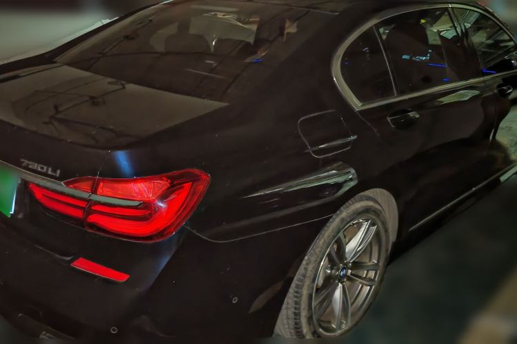 Used BMW 7 Series 2018 730Li Luxury Edition M Sport Package Rear Right 45 Deg