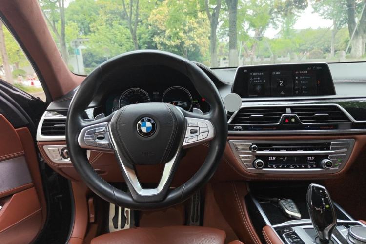 Used BMW 7 Series 2018 740Li xDrive Luxury Edition M Sport Package Steering Wheel