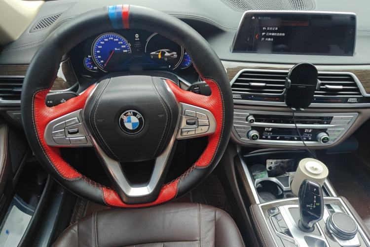 Used BMW 7 Series 2018 730Li Leading Model Excellence Package Steering Wheel