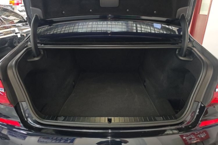 Used BMW 7 Series 2018 730Li Luxury Edition M Sport Package Trunk