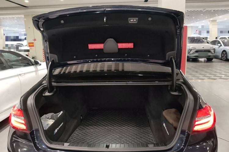 Used BMW 7 Series 2018 730Li Leading Model Excellence Package Trunk
