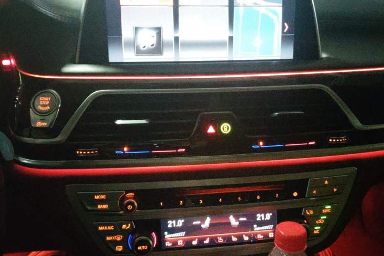 Used BMW 7 Series 2018 750Li xDrive M Sport Package Audio And AC Panel