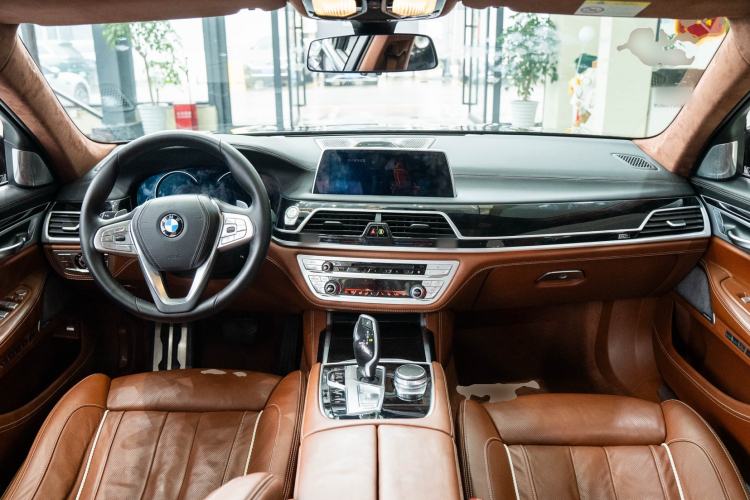 Used BMW 7 Series 2018 750Li xDrive M Sport Package Center Console