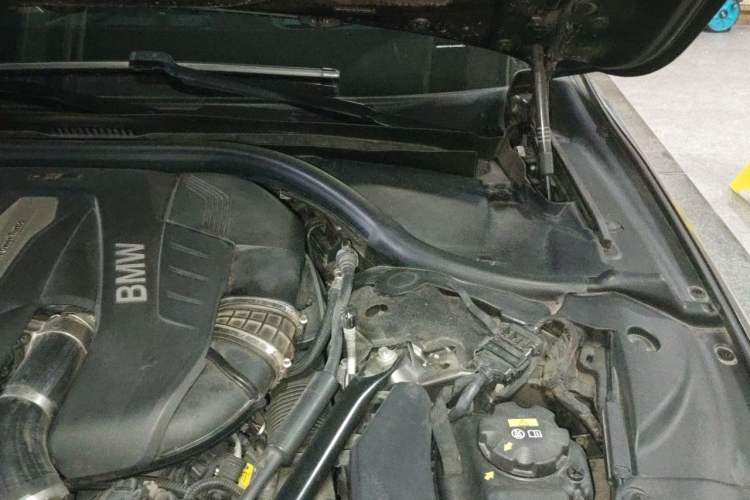 Used BMW 7 Series 2018 750Li xDrive M Sport Package Engine Bay Left