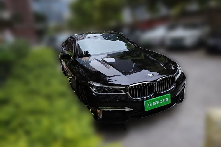 Used BMW 7 Series 2018 740Li xDrive Luxury Edition M Sport Package Front Right 45 Deg