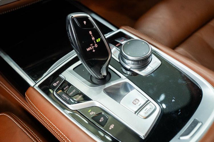 Used BMW 7 Series 2018 750Li xDrive M Sport Package Gear Lever
