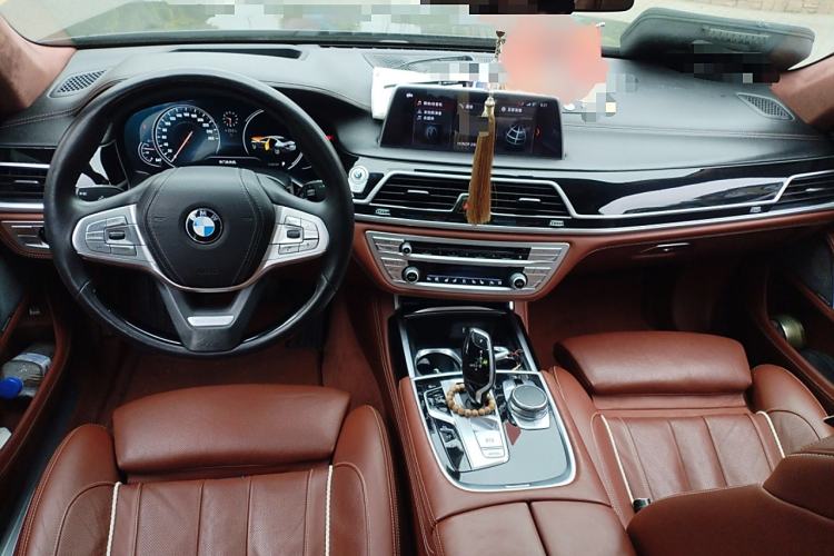 Used BMW 7 Series 2018 740Li xDrive Luxury Edition Excellence Package Interior 2