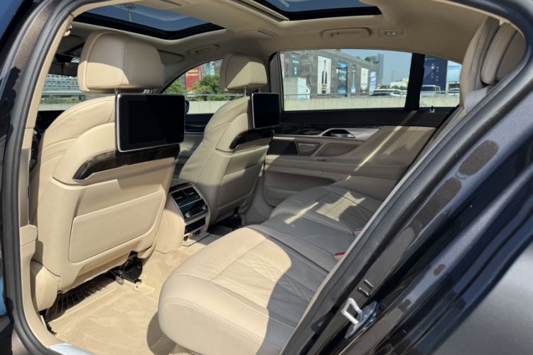 Used BMW 7 Series 2018 730Li Luxury Model Excellence Package Interior 5
