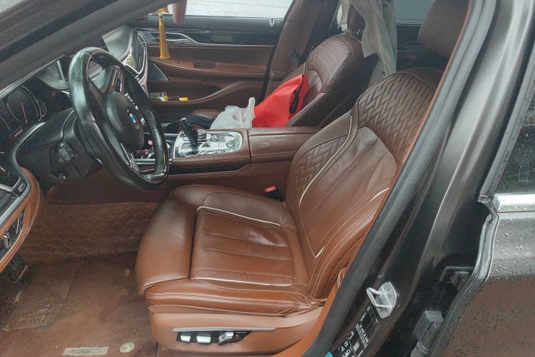 Used BMW 7 Series 2018 740Li xDrive Luxury Edition M Sport Package Left Front Seat
