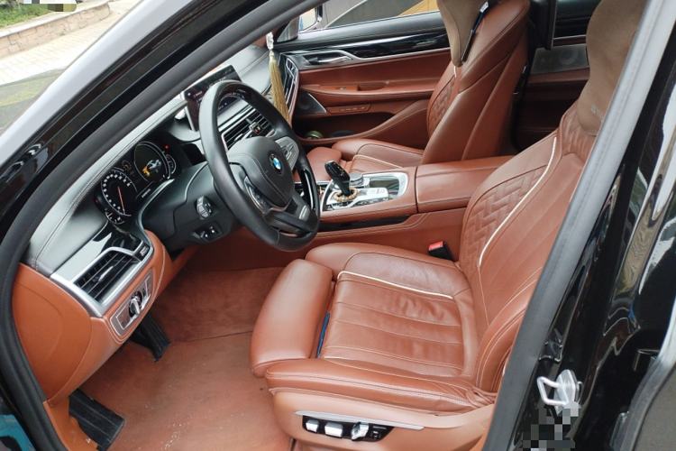 Used BMW 7 Series 2018 740Li xDrive Luxury Edition Excellence Package Left Front Seat