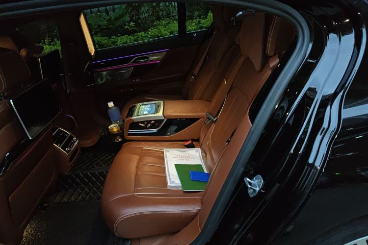 Used BMW 7 Series 2018 740Li xDrive Luxury Edition M Sport Package Left Rear Seat