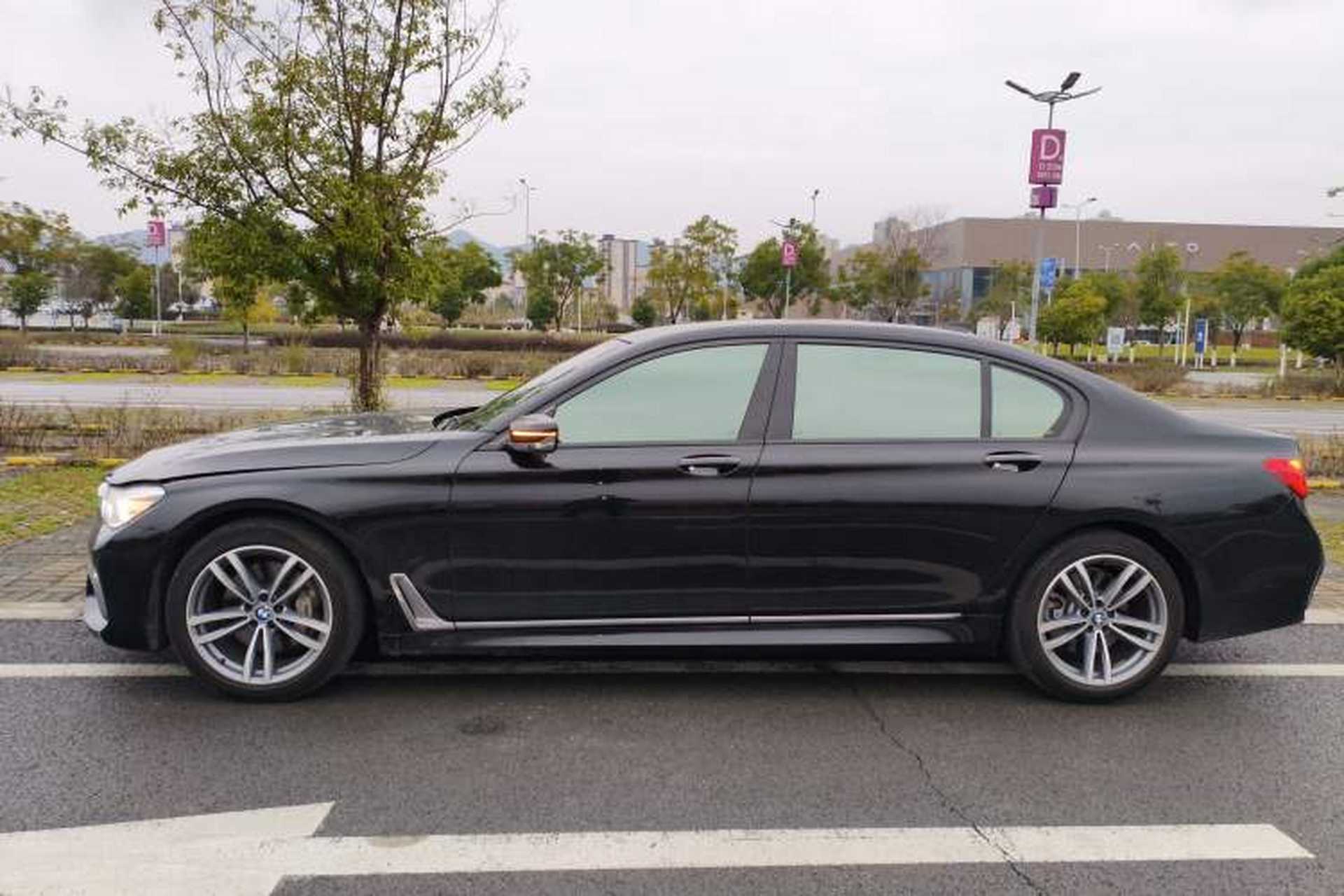 Used BMW 7 Series 2018 730Li Leading Model M Sport Package Left Side