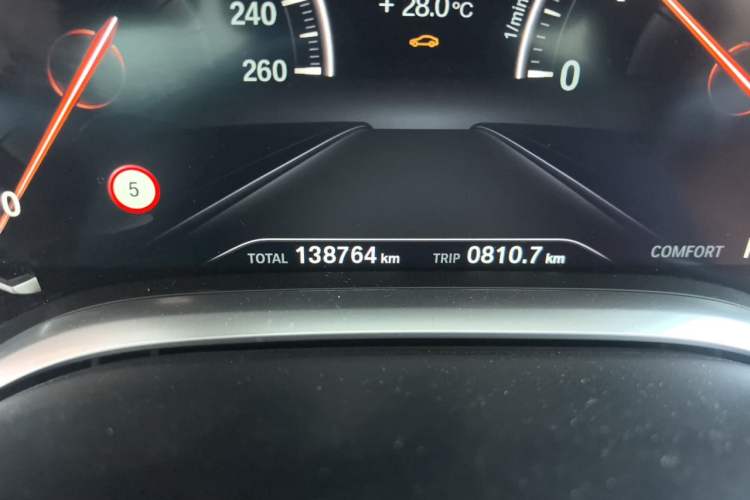 Used BMW 7 Series 2018 740Li xDrive Luxury Edition Excellence Package Odometer Close Up