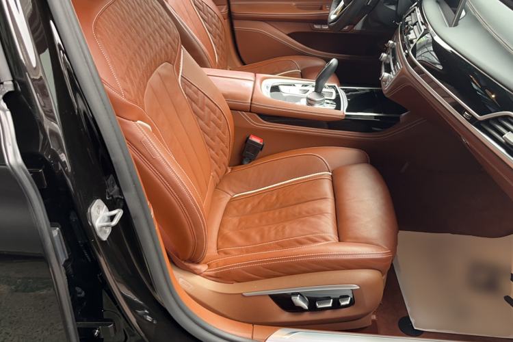 Used BMW 7 Series 2018 750Li xDrive M Sport Package Right Front Seat