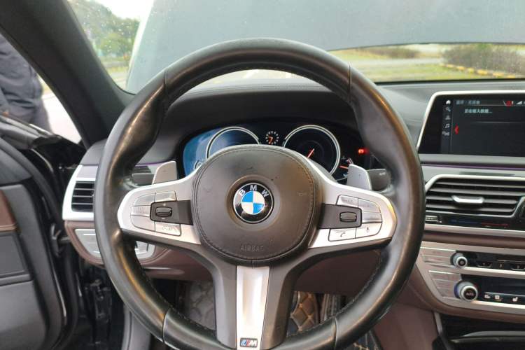 Used BMW 7 Series 2018 730Li Leading Model M Sport Package Steering Wheel