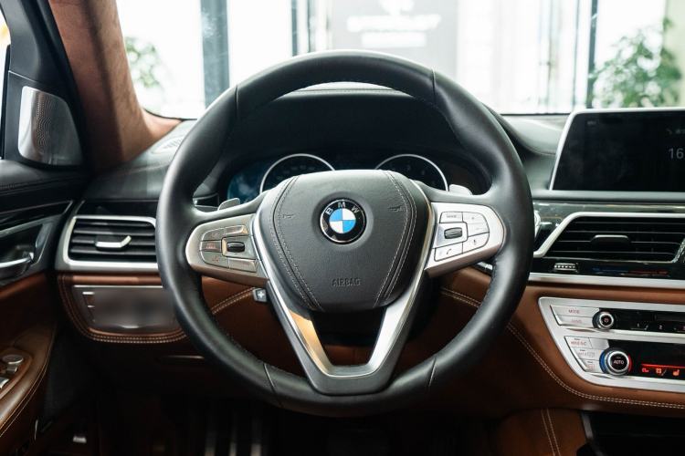 Used BMW 7 Series 2018 750Li xDrive M Sport Package Steering Wheel