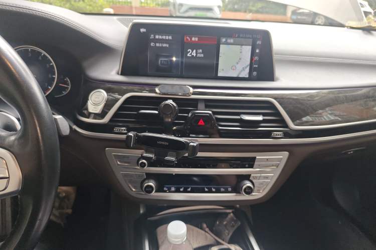 Used BMW 7 Series 2018 740Li Leading Model Excellence Package Audio And AC Panel